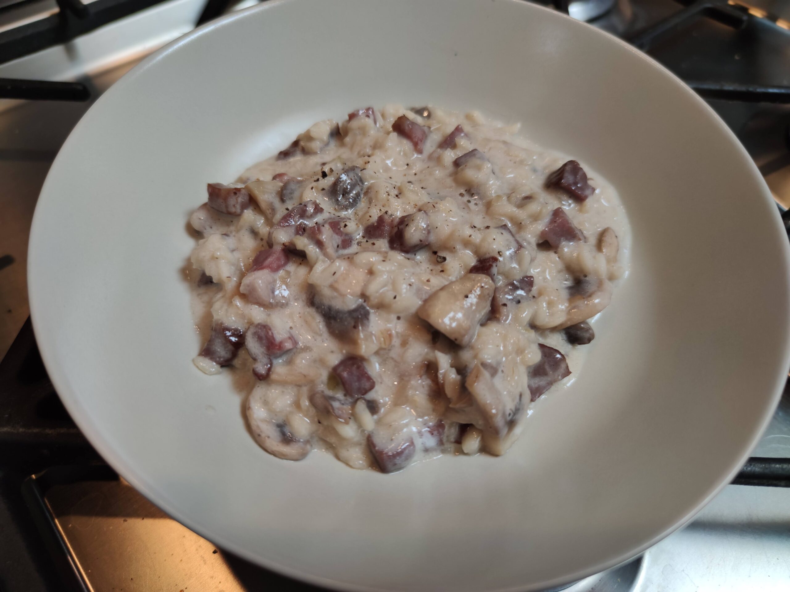 Recette de riz crémeux aux champignons et bacon